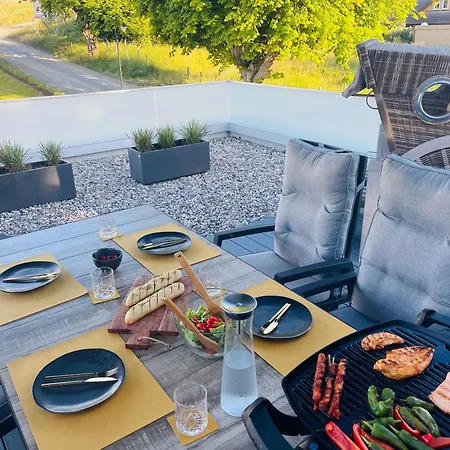 Kastella - Mit Dachterrasse Fuer Bis Zu 4 Personen Apartmán